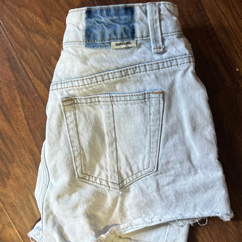 Ripcurl size 25